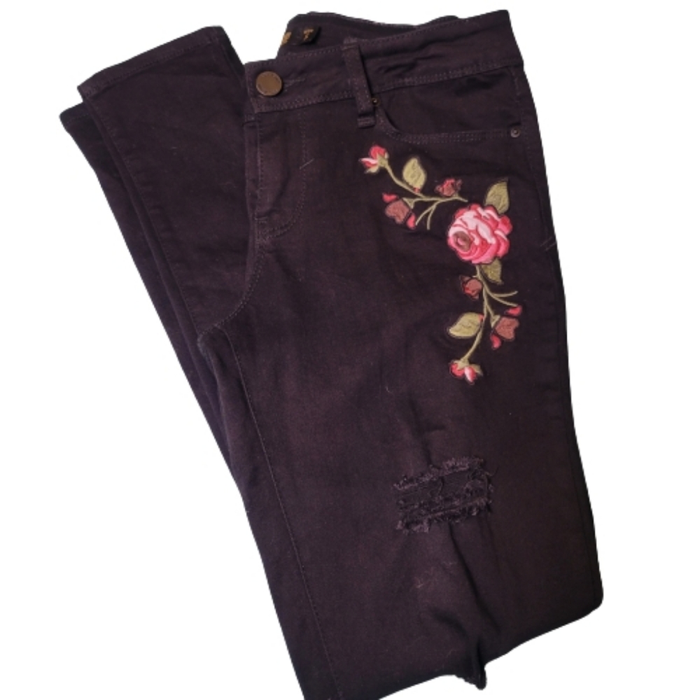 YMI Embroidered distressed black jeans Size 5